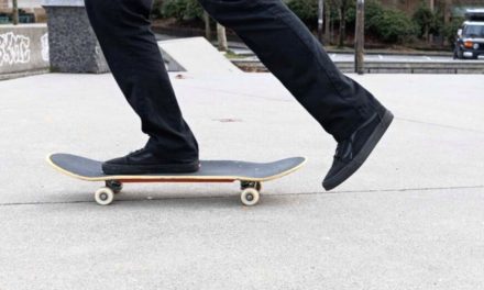 How To Push On A Skateboard (Step By Step)