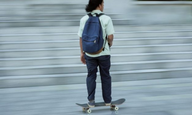 Skateboarding To Work – What To Know BEFORE Commuting